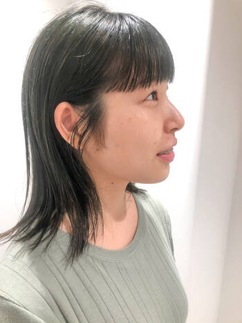 オリーブブラウンは赤みを抑えた外国人風カラー ヘアスタイル12選 Hair