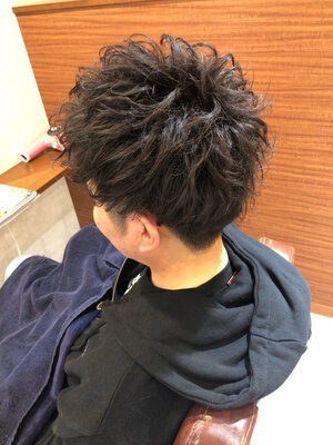 保存版 おでこ広い彼におすすめのメンズ髪型9選 重めがいい それとも短髪 Hair