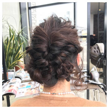 結婚式 お呼ばれに おすすめアップのヘアスタイルとセルフアレンジ法 Hair