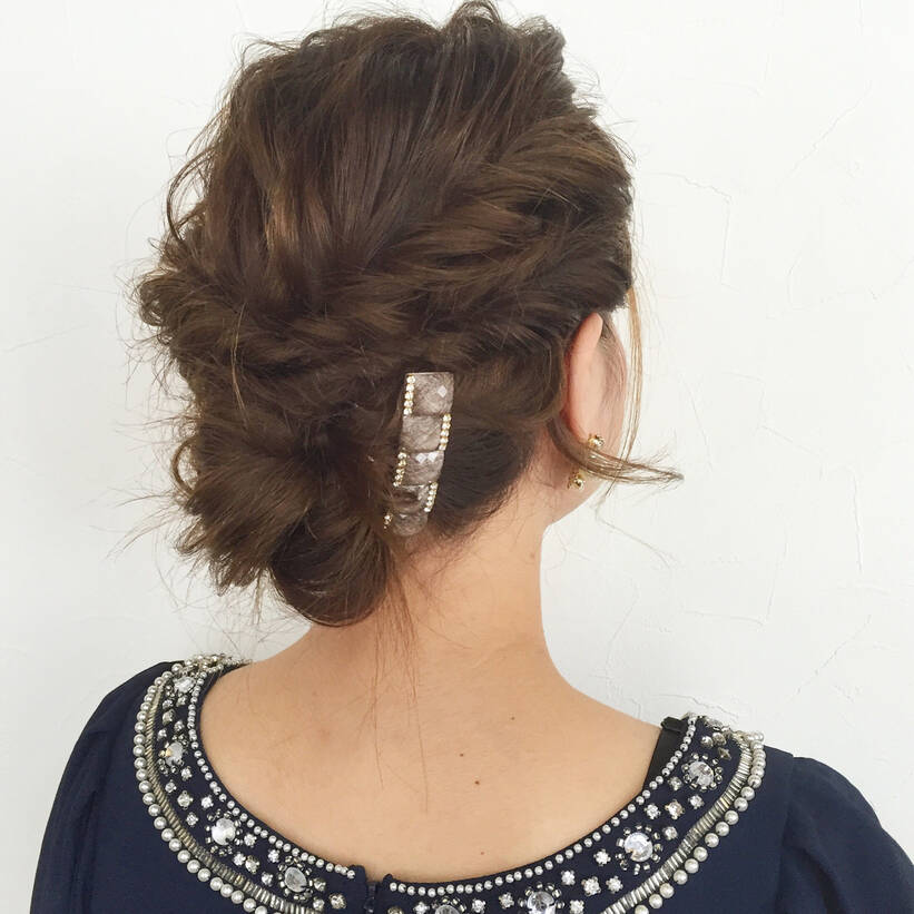 結婚式 お呼ばれに おすすめアップのヘアスタイルとセルフアレンジ法 Hair