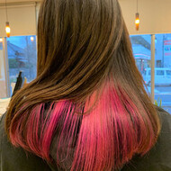 21年冬 インナーカラー赤のヘアスタイル 髪型 ヘアアレンジ一覧 Hair 21年冬 インナーカラー赤のヘアスタイル 髪型 ヘアアレンジ一覧 Hair