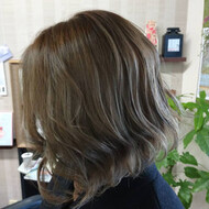 21年秋 ミルクティーアッシュのヘアスタイル 髪型 ヘアアレンジ一覧 Hair