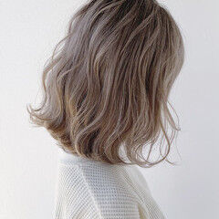 21年夏 ホワイトベージュのヘアスタイル 髪型 ヘアアレンジ一覧 Hair 21年夏 ホワイトベージュのヘアスタイル 髪型 ヘアアレンジ一覧 Hair