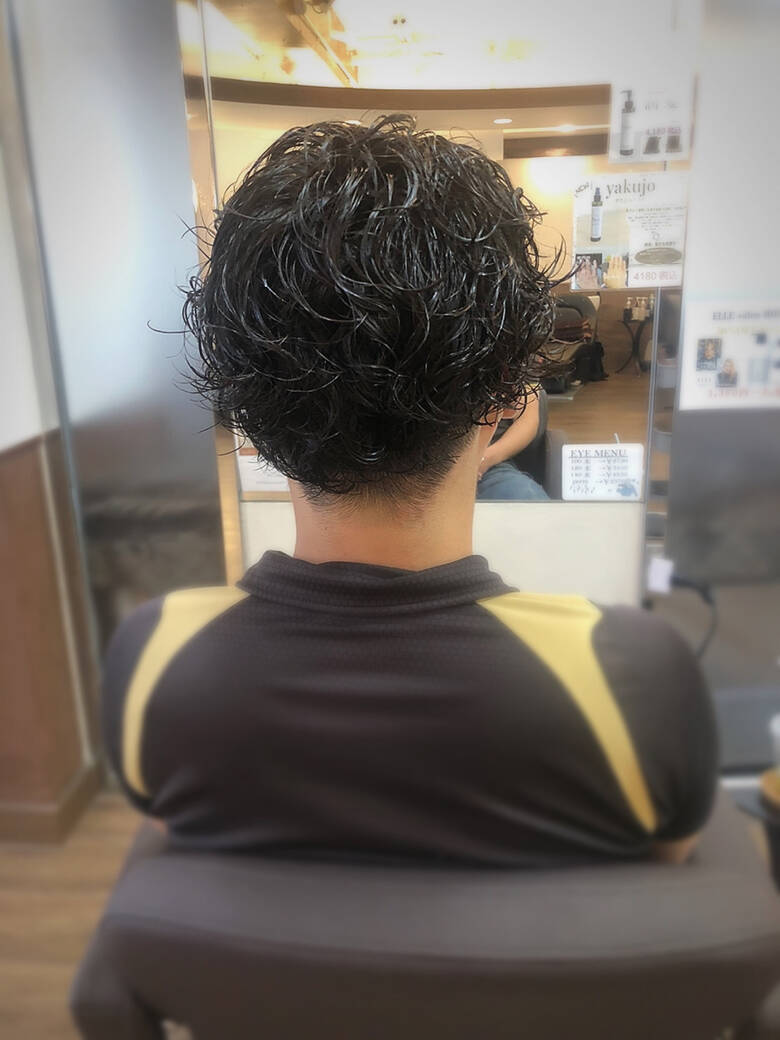 ナチュラル ショート スパイラルパーマ メンズパーマ Base Awaji 万都里 Hair