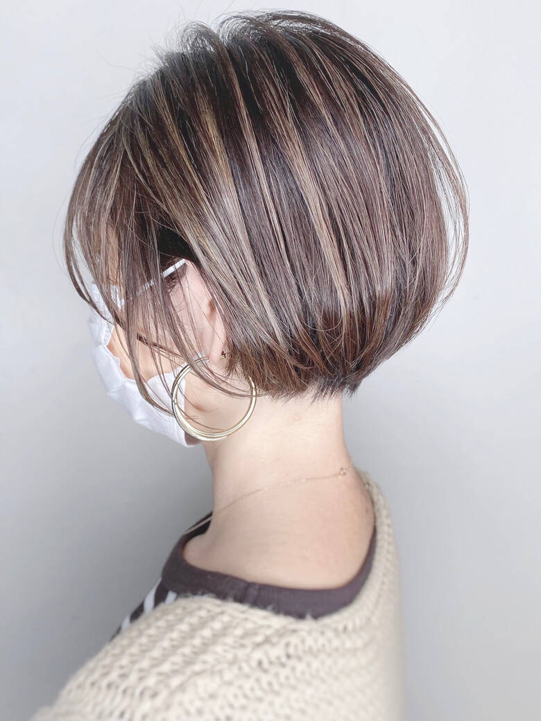 丸顔 コントラストハイライト 耳掛けショート ナチュラル Morio From London 原宿本店 ハイライト デザインカラー 田川万里江 6679 Hair 丸顔 コントラストハイライト 耳掛けショート ナチュラル Morio From London 原宿本店 ハイライト デザインカラー 田川万里江 6679 Hair