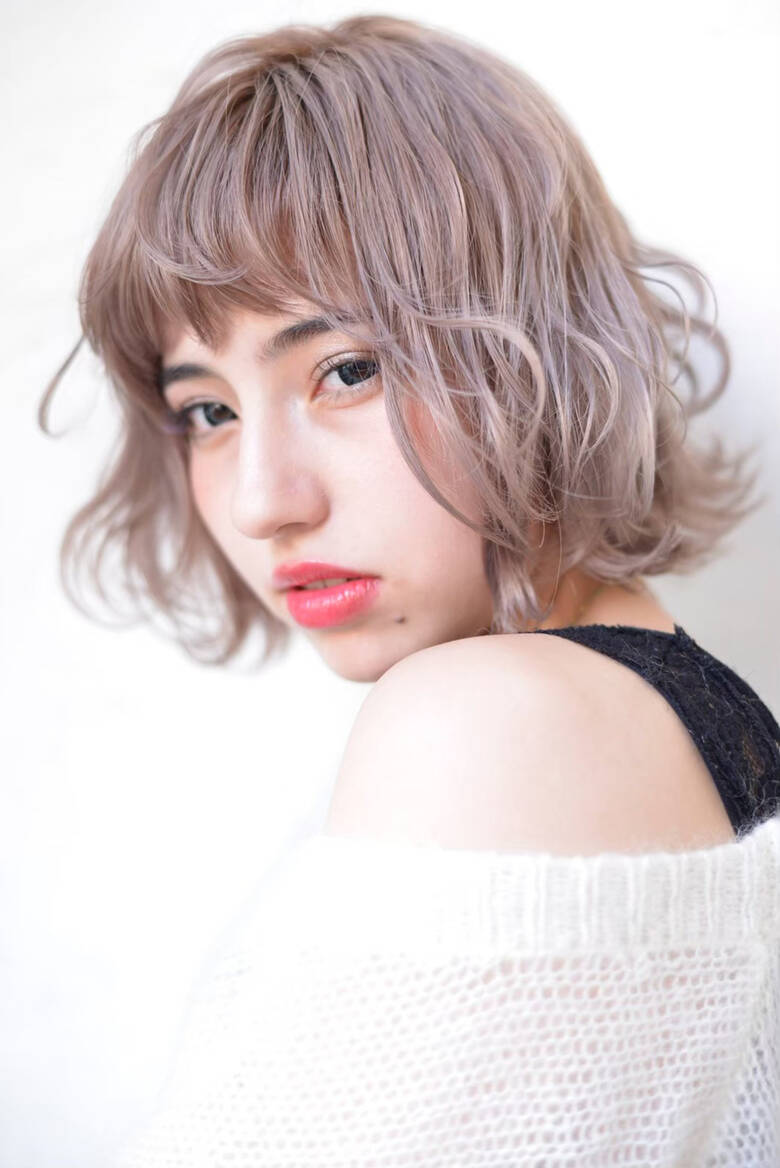 アッシュベージュ ボブ 透明感カラー ハイトーンカラー Taylor 田崎武佐志 Hair