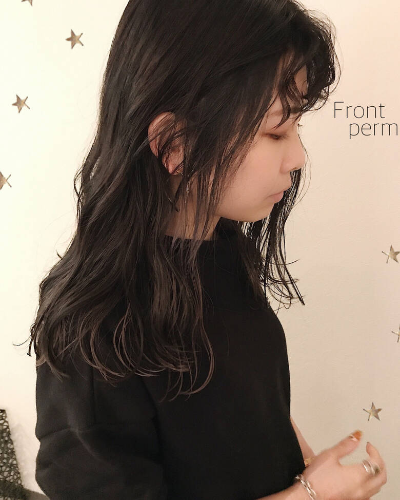 ストリート セミロング インナーカラー 前髪パーマ Salon Akira 市川千夏 札幌 Hair ストリート セミロング インナーカラー 前髪パーマ Salon Akira 市川千夏 札幌 Hair