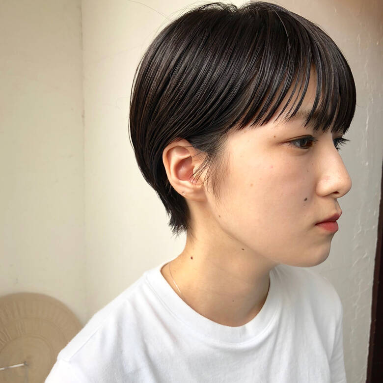 耳かけ ナチュラル 黒髪 ショート Salt 大久保 繁 Hair