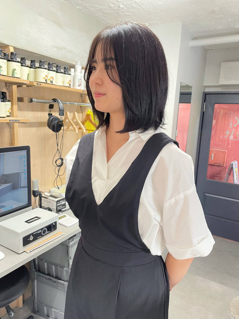 ボブ 韓国ヘア 黒髪 シースルーバング Waka Hair