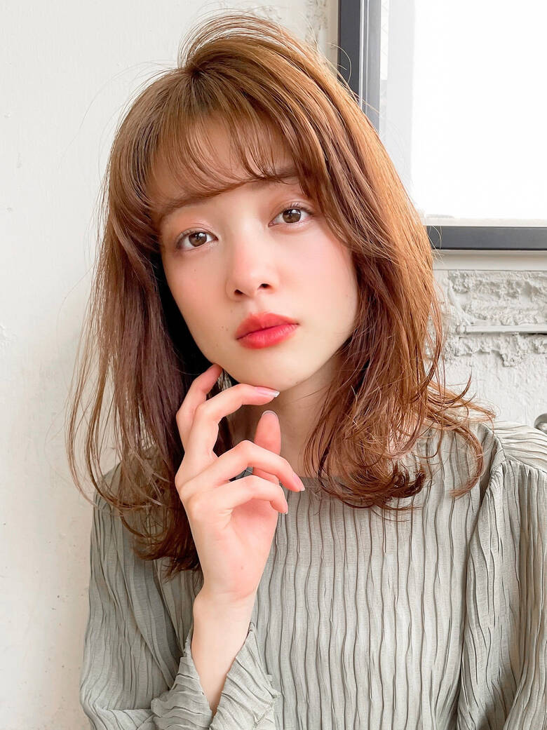 ゆるふわパーマ レイヤーカット 透明感カラー ミディアム Dydi表参道 本田結 ほんだゆい Dydi表参道 Hair