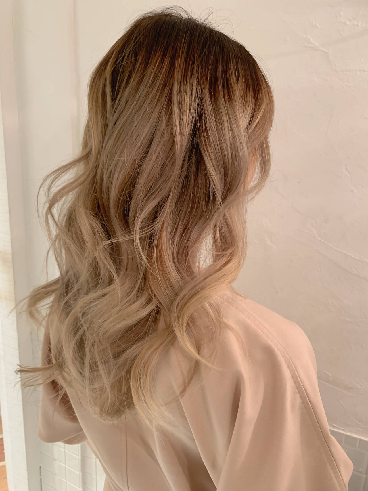 ヘルシースタイル 外国人風カラー ロング ハイライト フリー First Stage Kt Air 4998 Hair