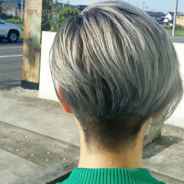 モード ショート 刈り上げ シルバーアッシュ Cheveux よしだ なおよ Hair