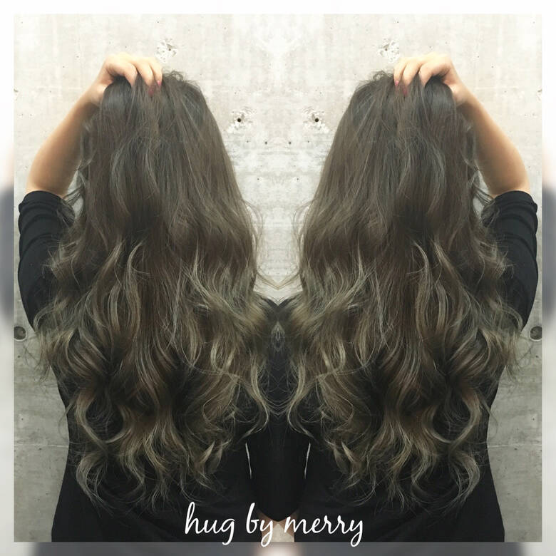 ロング ガーリー 外国人風 グラデーションカラー Hug By Merry 柳村 豊 Hair