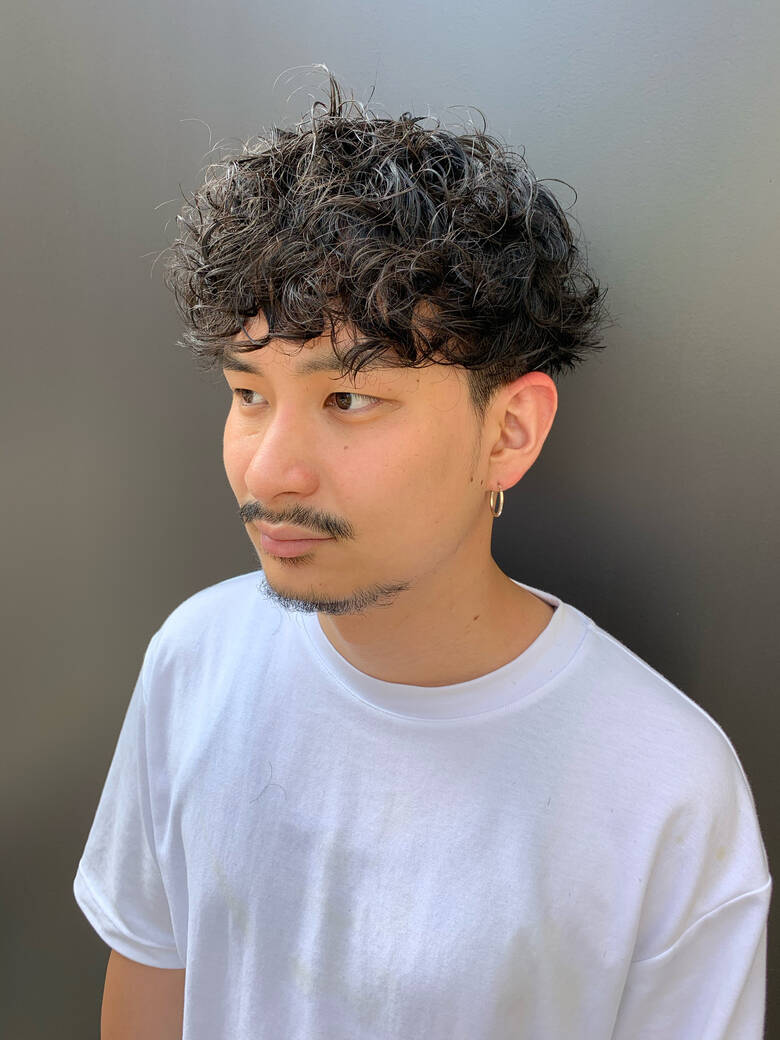 無造作パーマ 黒髪 ストリート メンズヘア Zua 赤川海翔 Hair