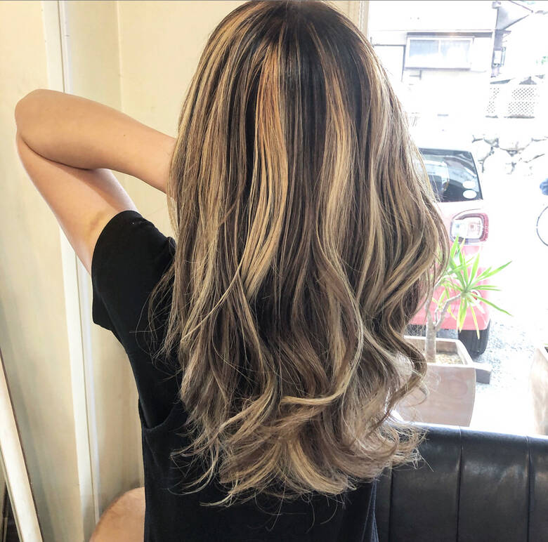 コントラストハイライト ダークグレー バレイヤージュ エレガント Torico Heart トリコハート Yusuke Nakamura Hair