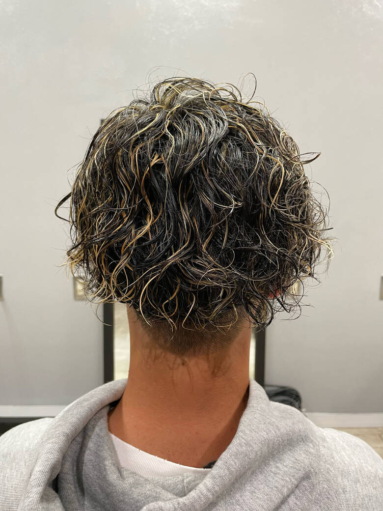 メッシュ ミディアム パーマ ブリーチカラー Homies ホーミーズ ひのもと そういちろう 石川県 Homies Hair