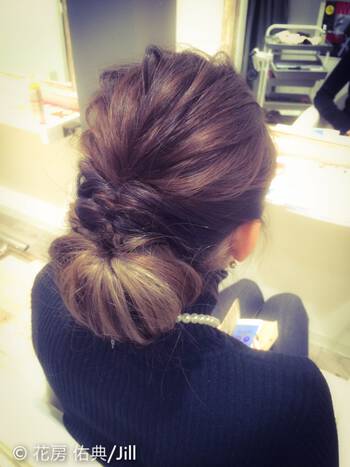 不器用さんでも簡単にできる シニヨンで簡単ヘアアレンジ Hair