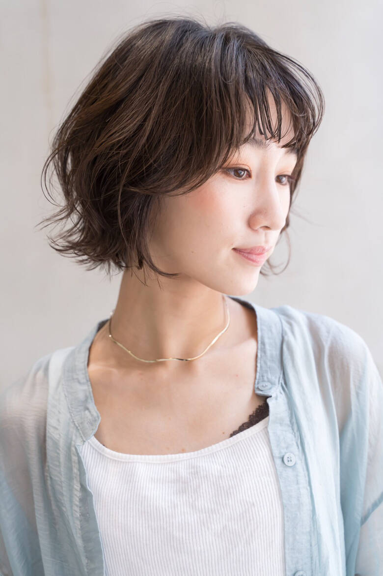 フェミニン ミディアム Taylor J Tominaga Hair