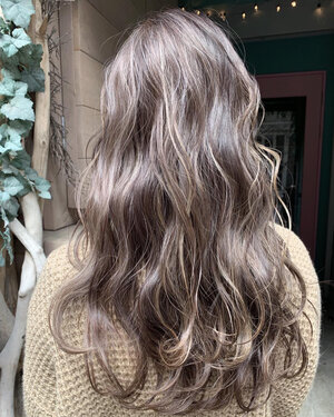 保存版 ローライトとハイライトの違いは カラーの特徴とおすすめスタイル集 Hair
