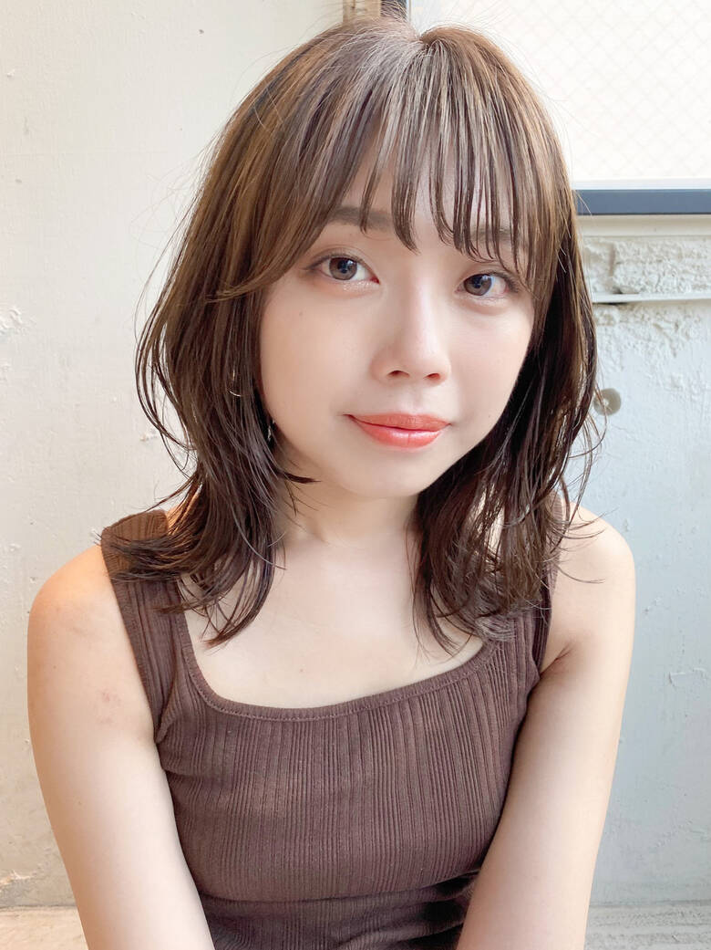 ナチュラル ストレート ミディアム ヘアアレンジ Dydi Dydi表参道 西谷美鈴 6012 Hair ナチュラル ストレート ミディアム ヘアアレンジ Dydi Dydi表参道 西谷美鈴 6012 Hair