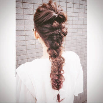 簡単にできるんです 難しそうなフィッシュボーンヘアアレンジ攻略法 Hair