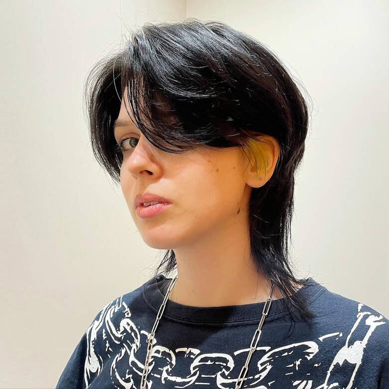 ウルフカット モード ウルフ女子 センターパート Peek A Boo Aveda アトレ恵比寿店 渡辺真理 ミニボブ Hair