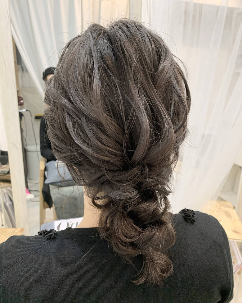 ナチュラル 結婚式ヘアアレンジ ミディアム 編みおろし Shell Bear 武淵 晴香 Hair