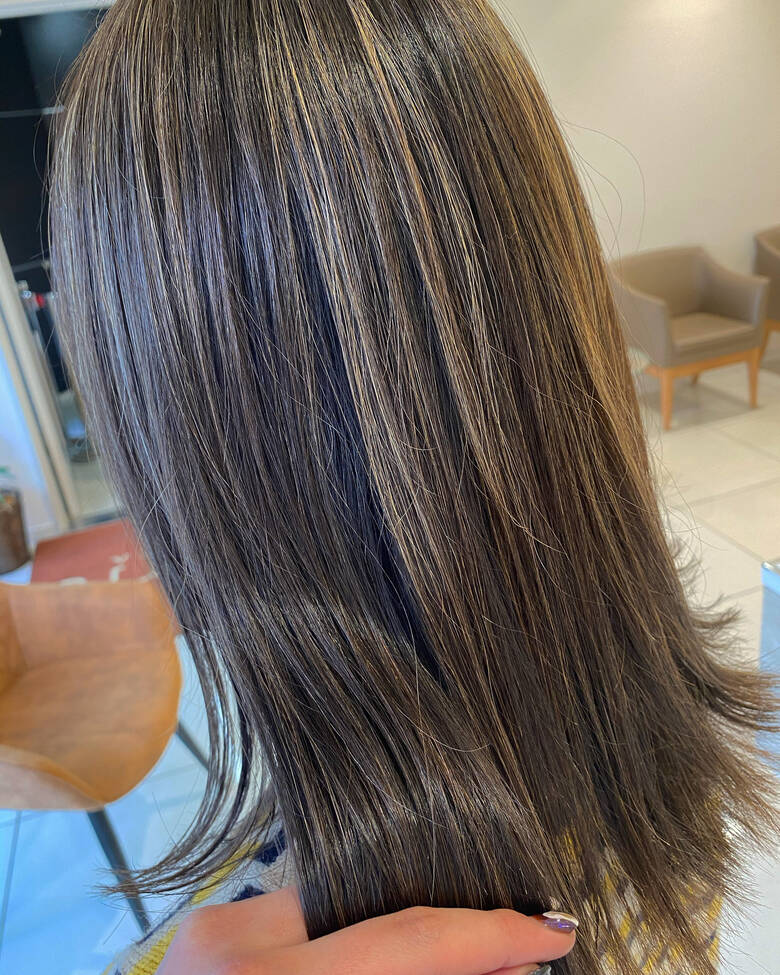 ミディアム 極細ハイライト ハイライト ナチュラル Marju銀座 細めハイライト ホヅミ チサキ Hair
