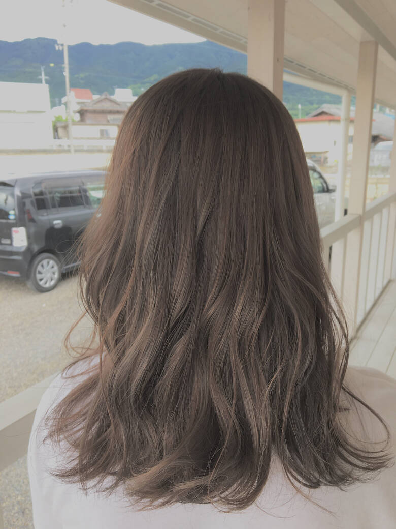 ブルージュ セミロング デート ラベンダーグレージュ Hairworkszeal Momoko Hair