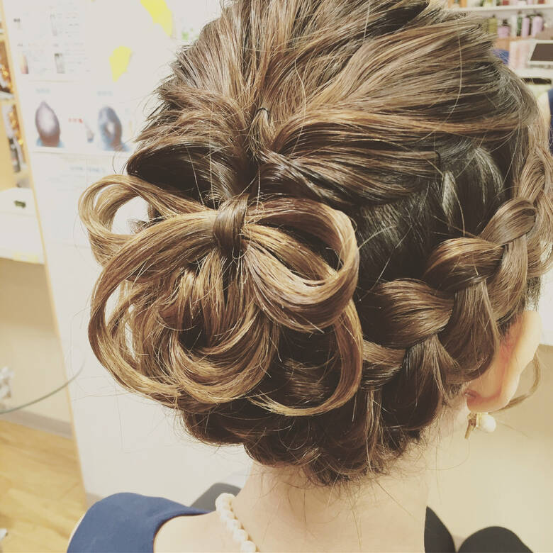 フェミニン ミディアム 結婚式 編み込み ヘアーズアッシュ 丸口葵 Hair