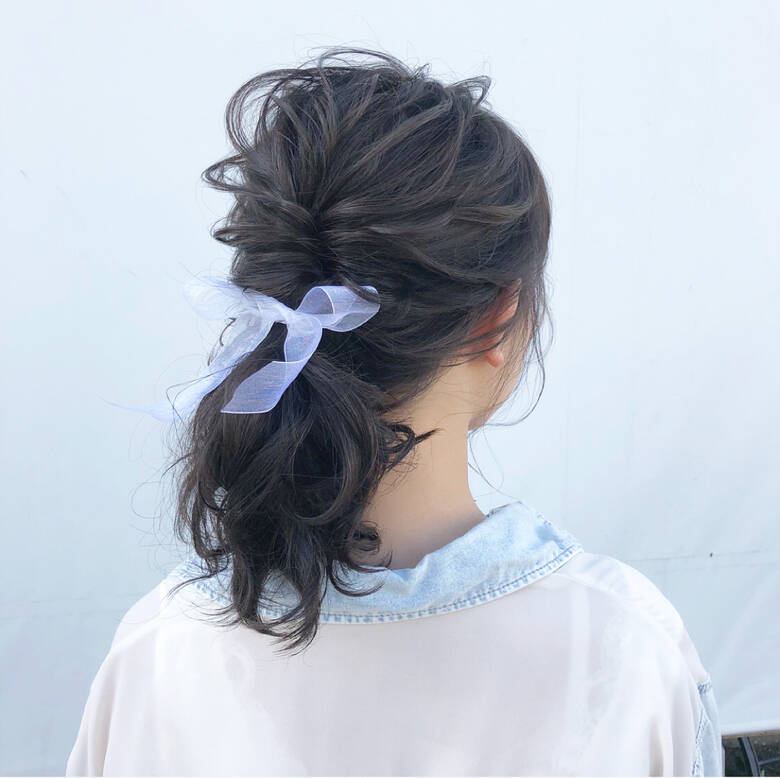 ミディアム 簡単ヘアアレンジ 夏 ポニーテール Maison De Sisi Hii De Hair ミディアム 簡単ヘアアレンジ 夏 ポニーテール Maison De Sisi Hii De Hair