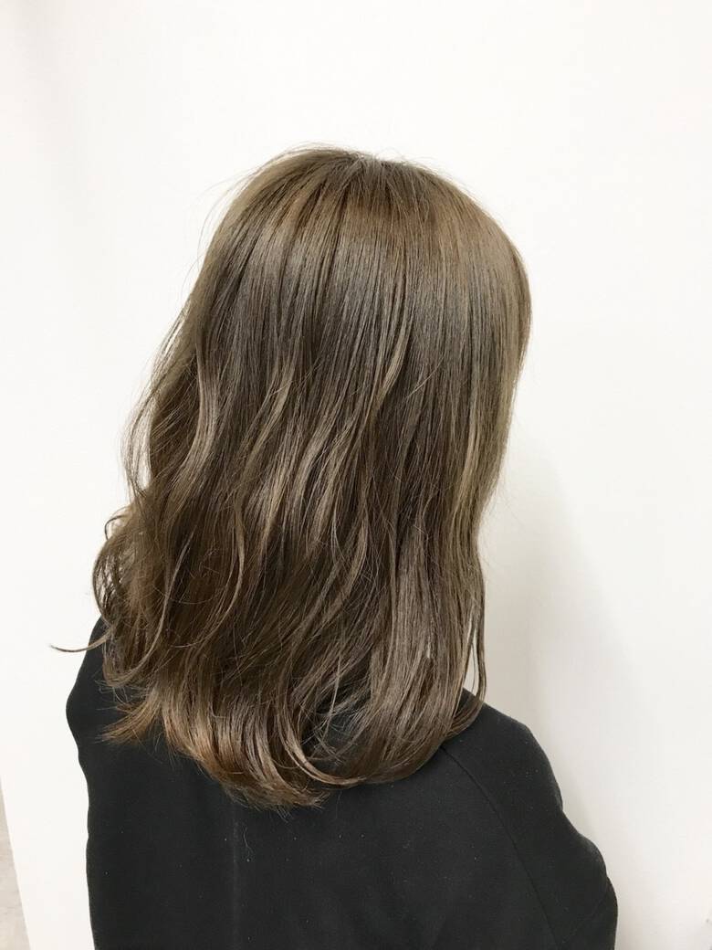 オリーブアッシュ ミディアム イルミナカラー ストリート Gisel 六本松 Gisel 六本松 Hair