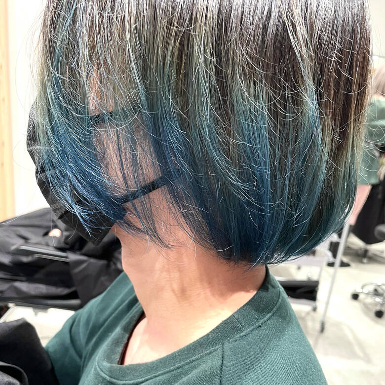 ブルーグラデーション ネイビーブルー ボブ モード And Chill 小野菜津美 Hair ブルーグラデーション ネイビーブルー ボブ モード And Chill 小野菜津美 Hair