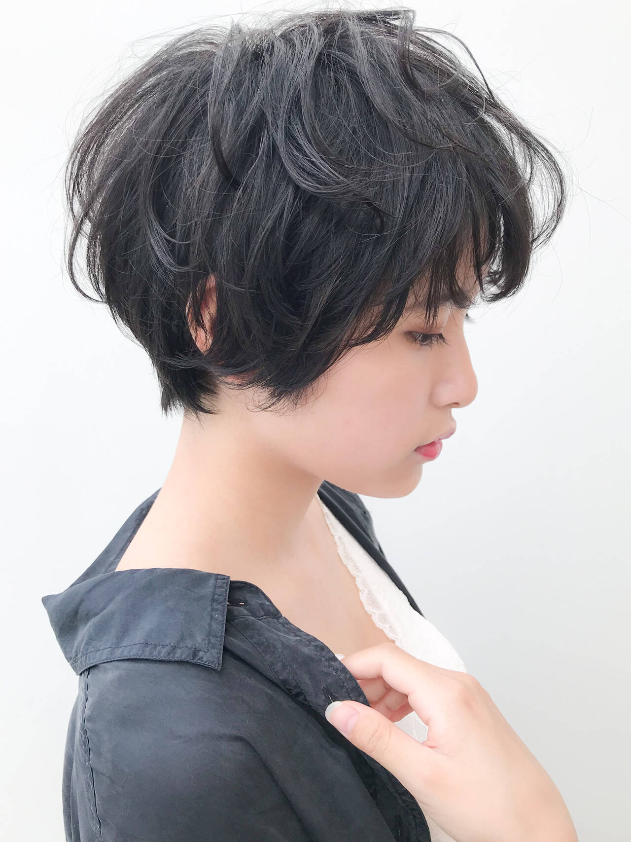 髪型 ショート 横顔