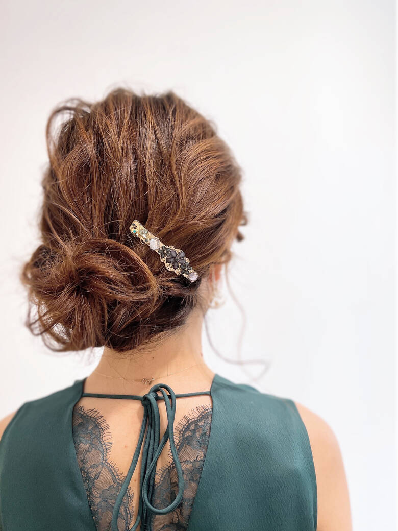 ミディアム 卒業式 結婚式ヘアアレンジ アップスタイル Unsung 北川友理 Hair