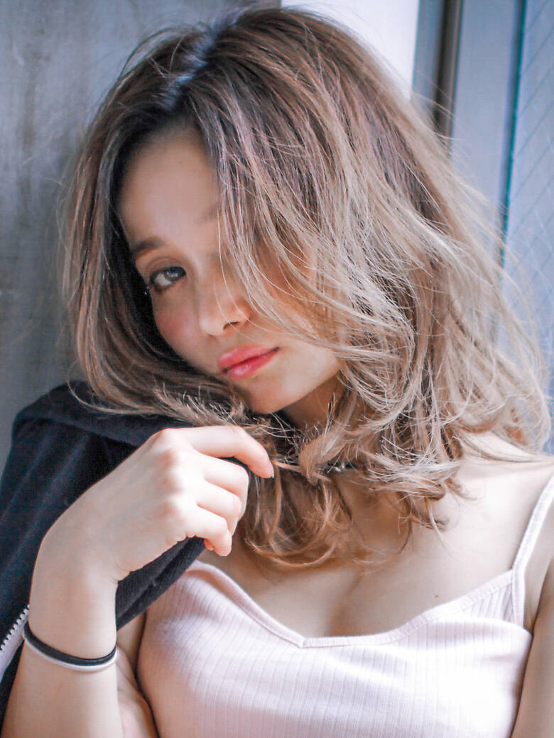 ミディアム ストリート ハイライト 外国人風 L Osaka Hiro Hair