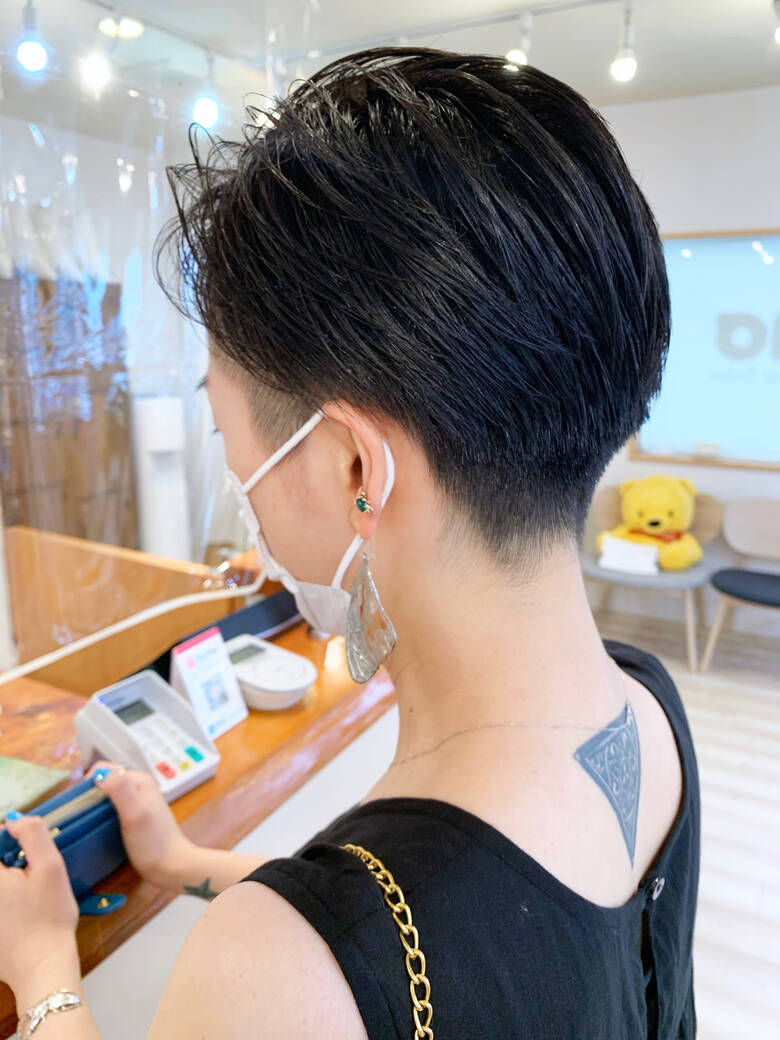 刈り上げショート 刈り上げ女子 耳掛けショート ナチュラル Morio From London Narimasu3 米村ススム 5939 Hair