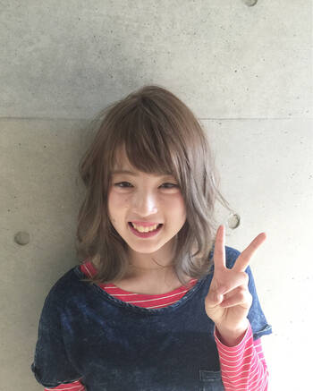 アニメキャラと髪色がお揃い 衝撃のトレンドカラー ことりベージュ で可愛いをつくる Hair