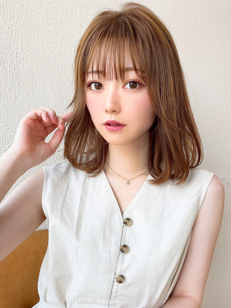 ミディアムレイヤー 前髪パーマ ナチュラル 小顔ヘア I Tokyo Shiho Hair ミディアムレイヤー 前髪パーマ ナチュラル 小顔ヘア I Tokyo Shiho Hair