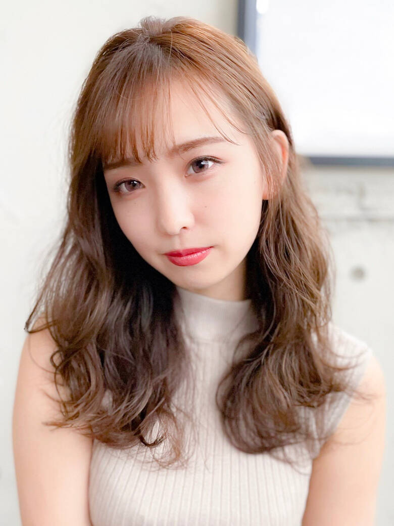 ブラウンベージュ フェミニン デジタルパーマ セミロング Dydi 表参道 Dydi やまち Hair ブラウンベージュ フェミニン デジタルパーマ セミロング Dydi 表参道 Dydi やまち Hair