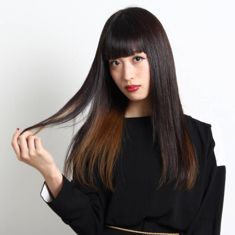 インナーカラー ロング ストレート 黒髪 Feat 矢部 美咲 Hair