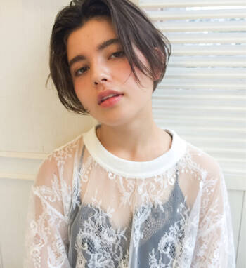 ヌーディーカラー をヘアにも 秋はヌーディーで 女子に Hair