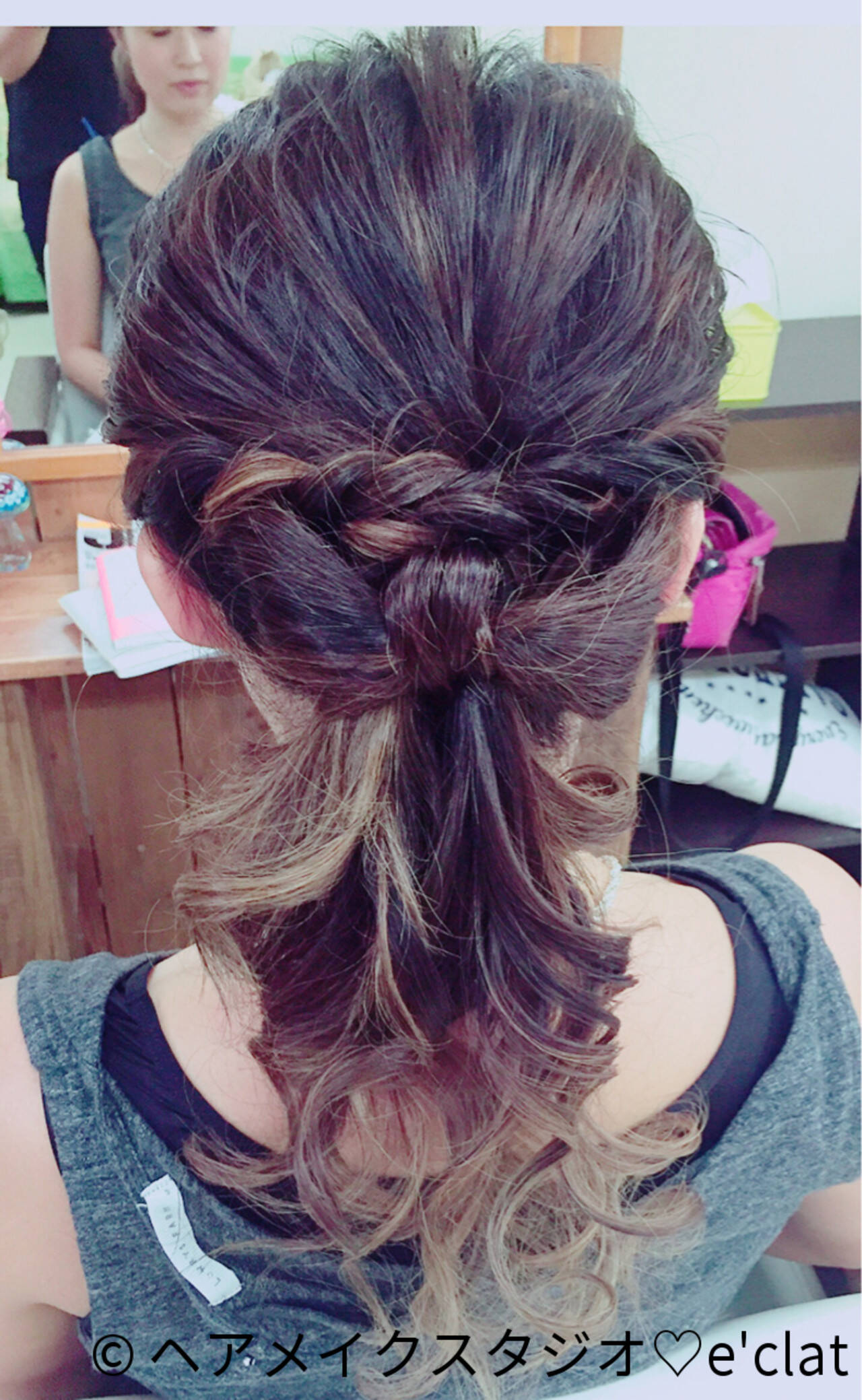 ポニーテール ヘアアレンジ ロング 結婚式 ヘアメイクスタジオ E Clat ヘアメイクスタジオ E Clat 19 Hair ポニーテール ヘアアレンジ ロング 結婚式 ヘアメイクスタジオ E Clat ヘアメイクスタジオ E Clat 19 Hair