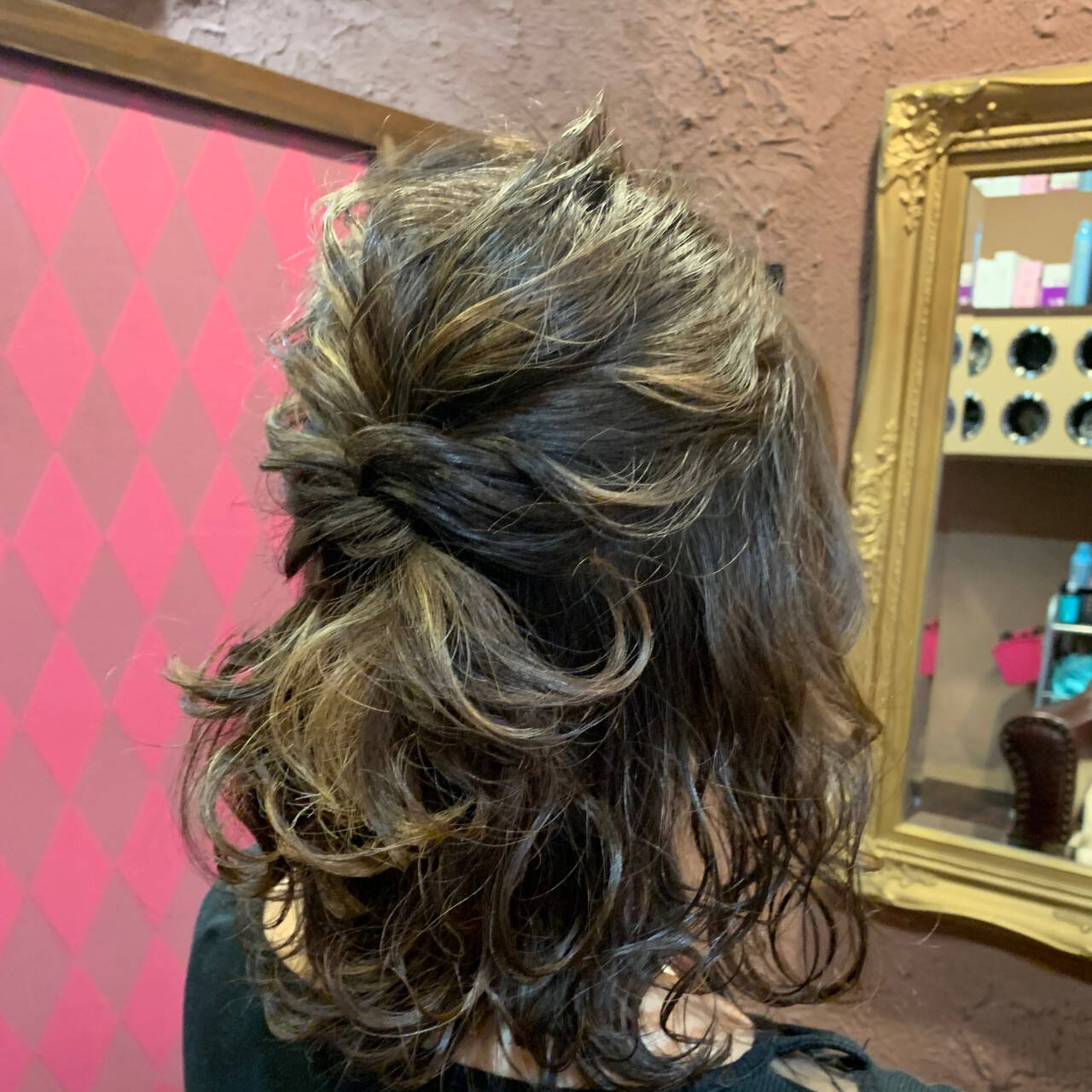 ふわふわヘアアレンジ 切りっぱなしボブ ヘアアレンジ ガーリー Hair Make Cronos 生田浩明 Hair