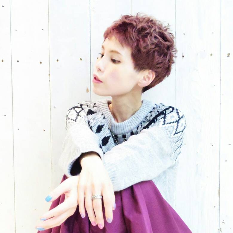 ベリーショート ピンクアッシュ ショート レッド Hair Make pur Kuma Hair ベリーショート ピンクアッシュ ショート レッド Hair Make pur Kuma Hair