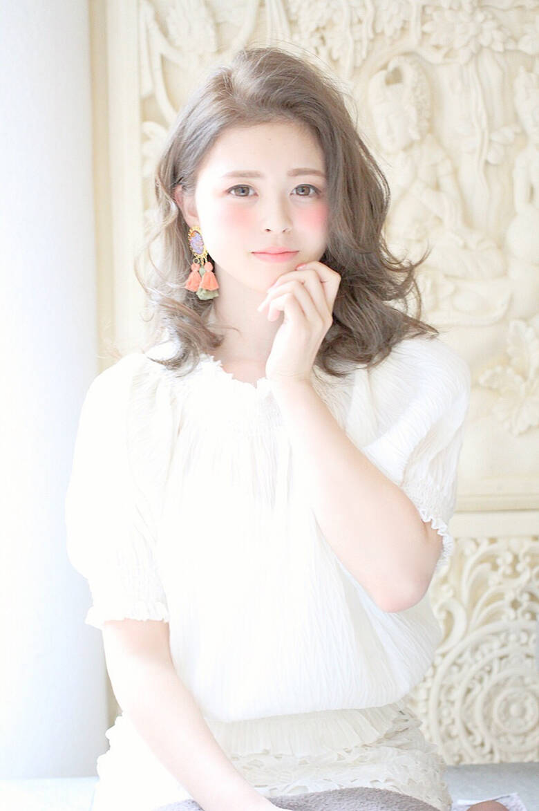 ミディアム ゆるふわ 外国人風 大人かわいい 石井愛永 Hair