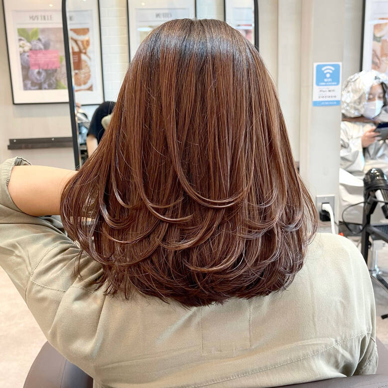 ミディアムレイヤー ナチュラル ミディアム 外国人風 After アンドウ ユウ バレイヤージュ ハイライト 6684 Hair