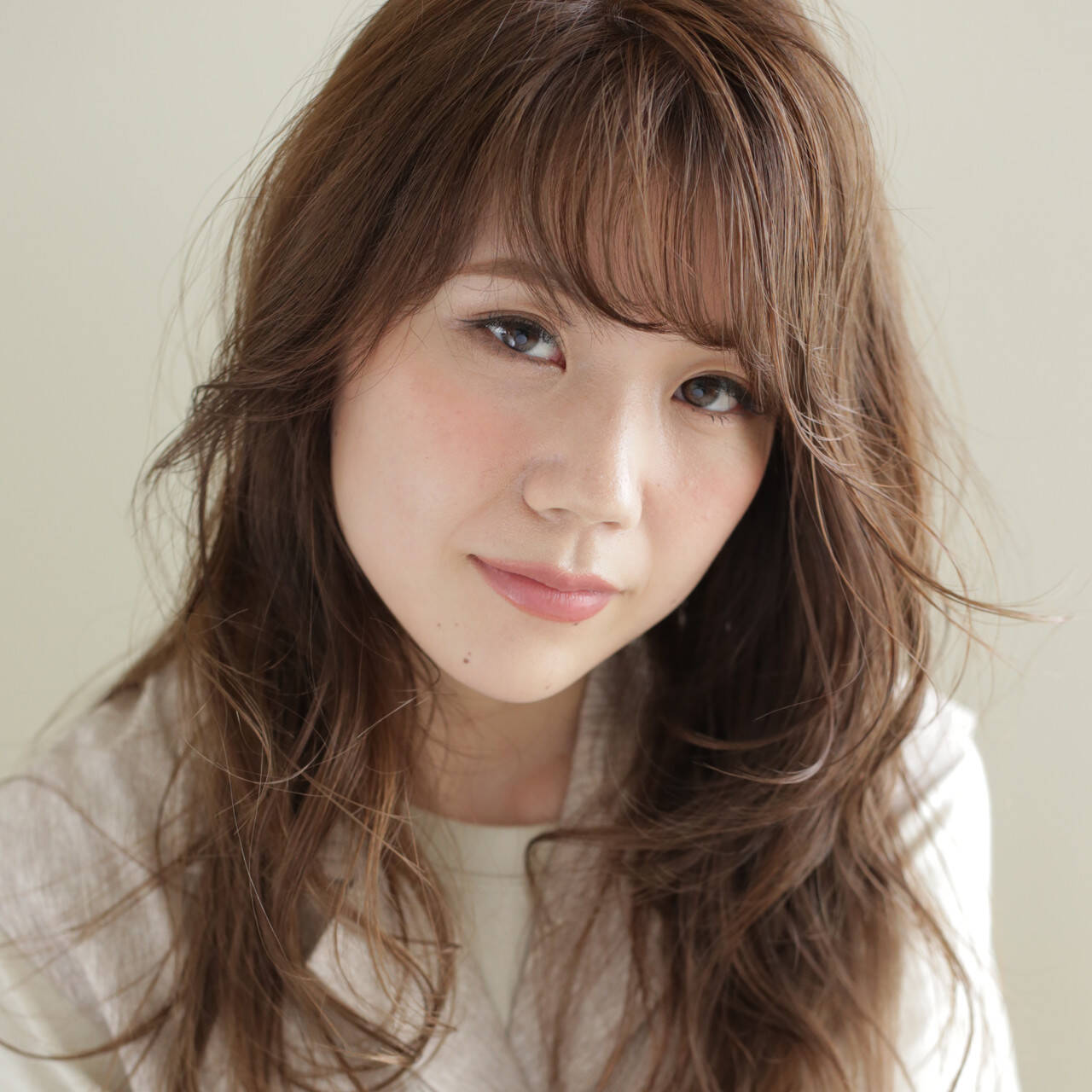 360度どこからみても綺麗なロングヘア 大人ロング 無造作パーマ 透明感 Holic Saori Katsuki 5731 Hair