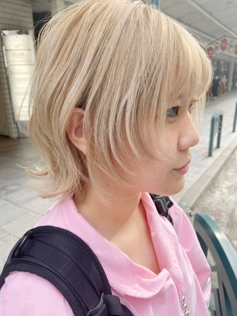 インナーカラー ブリーチ ミディアム アッシュベージュ Snob 元橋啓太 Hair インナーカラー ブリーチ ミディアム アッシュベージュ Snob 元橋啓太 Hair