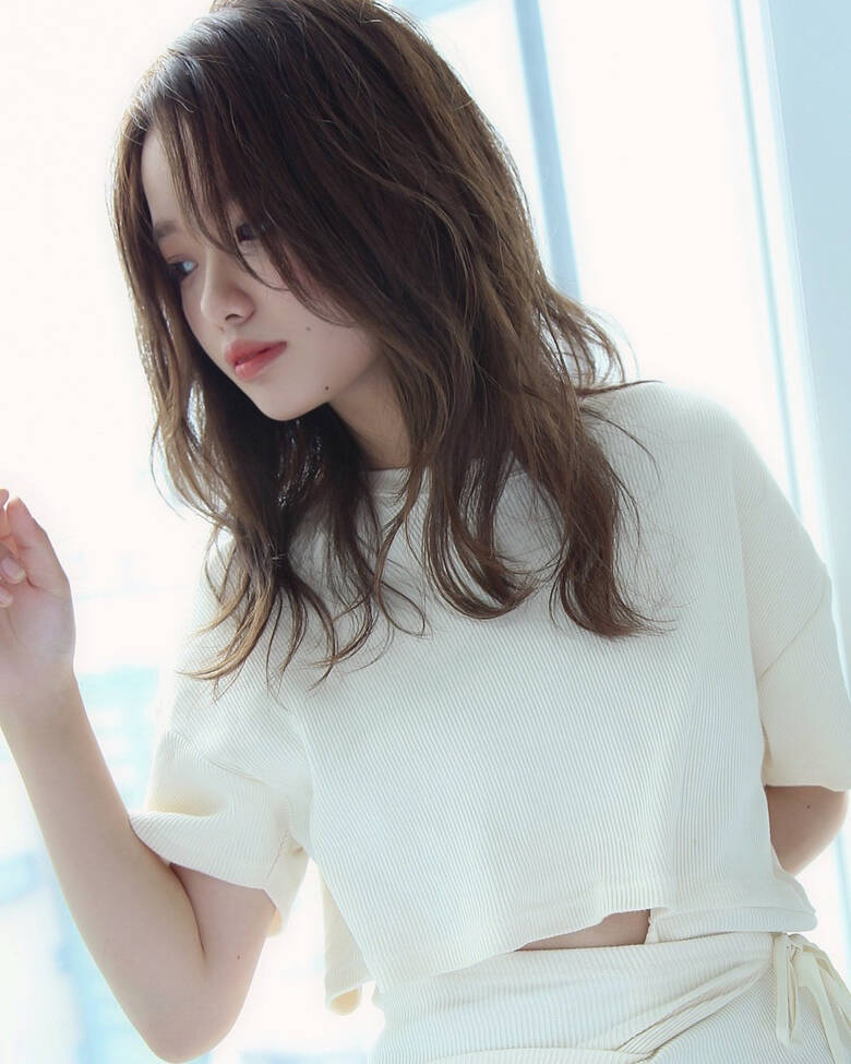 ナチュラル ミディアム ベリーショート Chloe Sharesalon 都築祐矢 Hair